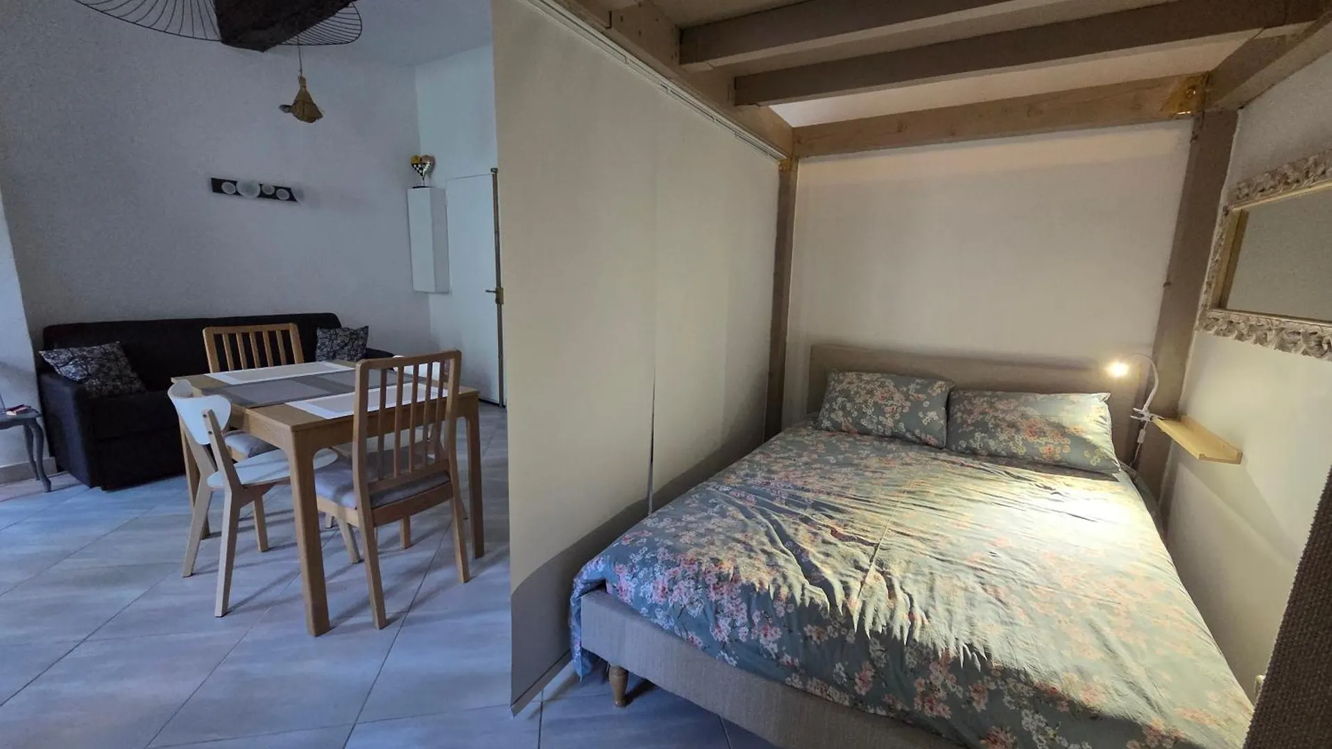 Meynadier 66 - Appartement Tres Calme Avec Cour Privative, Plage, Gare, Palais A 300M Cannes Apartment
